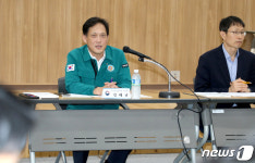 발언하는 김태규 부위원장