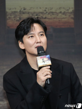 '도적' 김남길