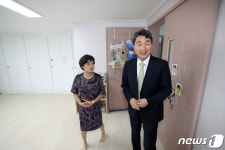 아동복지시설 살펴보는 이주호 부총리