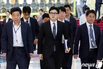 국회 본회의 출석하는 한동훈 장관