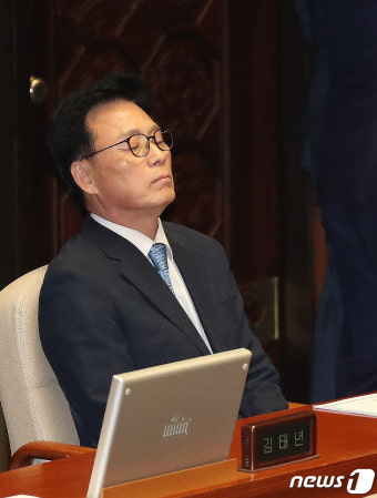 이재명 대표 체포동의안 가결에 아쉬운 박광온 원내대표