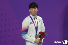 한국 수영, 첫날 동메달 2개 수확…황선우·이주호 동반 입상(종합)[항저우AG]
