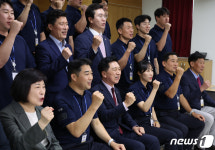 국회경비대 찾은 김기현 대표