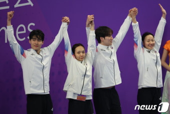'동메달' 혼성 혼계영 