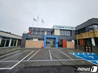 도견장서 구한 수십 마리 들어온 춘천동물보호센터…포화에 시설 확충
