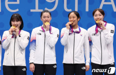 [뉴스1 PICK] 女 배드민턴, 29년 만에 만리장성 넘어 亞 정상 '우뚝'