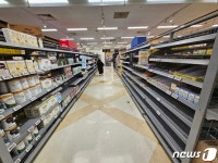 이마트 광주점 폐업? 운영?…텅 빈 매대에 고객들 어리둥절