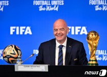 2030년 FIFA 월드컵, 3개 대륙·6개국에서 열린다…사상 최초