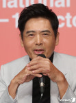 주윤발, 가짜 뉴스 신경 안써