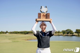 꾸준했던 김효주, 정교한 샷으로 1년6개월 만에 우승 트로피