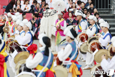 우리 가락 속으로