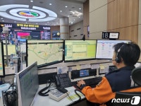 응답없는 119신고 받은 소방관…촉으로 화장실에 쓰러진 80대 구조