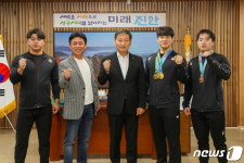진안군청 역도팀 유동주, 전국체전서 2년 연속 3관왕