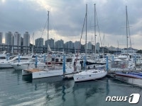 부산시, 요트경기장 내 선박·동력수상레저기구 대상 일제정비