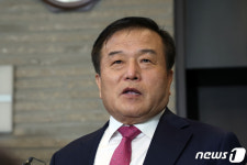 혁신위원장 만난 이진복 정무수석