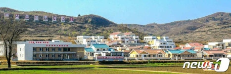 노동신문, 송금축산농장 소개하며 육아정책 이바지할 축산기지