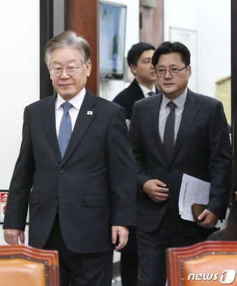 최고위 참석하는 이재명·홍익표