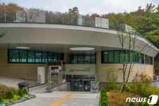 이번 주말에 도서관 가서 산책할까?…서울 이색 도서관 다양