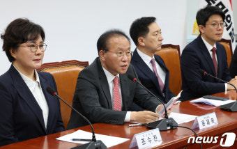 '방통위원장 탄핵' 비판하는 윤재옥 원내대표