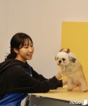 멍멍~ 여기 보시개…블루엔젤봉사단, 강아지 촬영·미용 봉사