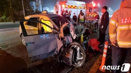 안양 인덕원역 앞서 화단 넘어온 택시, 시내버스 받아…6명 부상