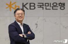 월 1100만명이 쓰는 은행앱?…일상 파고든 KB스타뱅킹[슈퍼앱이 온다]③