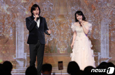 손준호·김소현 감미로운 축하공연
