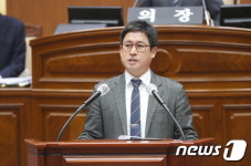 “한옥마을 국제관광안내소는 엘리베이터 위한 공간?…건립취지 훼손”