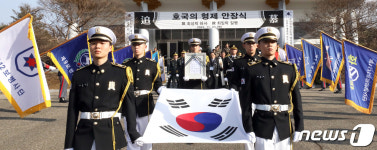 73년 만에 나란히 영면하는 호국의 형제.