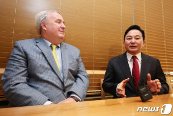 오찬 회동 갖는 인요한·원희룡