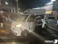 대구 달서구 사거리서 시내버스·승용차 추돌…3명 부상