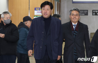 1심서 징역 5년 선고 받은 김용