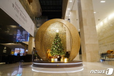 인터컨티넨탈 파르나스, 아티스트 연계 콘텐츠 호텔에 입혀