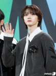 보이넥스트도어 성호, 미소년 왕자님