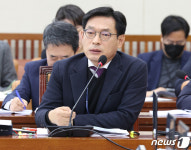 발언하는 류경희 고용노동부 산업안전보건본부장