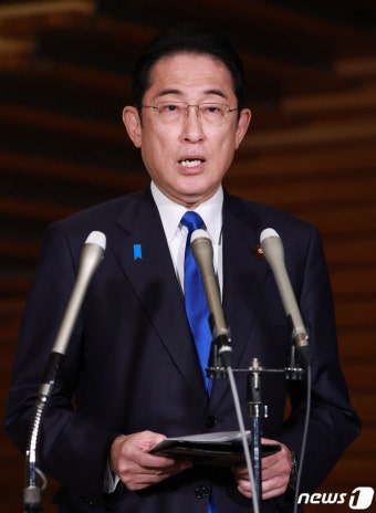 아베파 각료 4명 교체 개각 발표하는 기시다 총리
