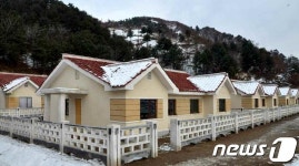 북한 희천발전소 종업원 살림집…생활 편의 보장