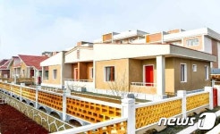 북한, 농장근로자 위한 살림집 건설…인민대중제일주의