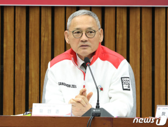 발언하는 유인촌 장관