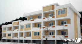 북한, 평양 농장에서 살림집 입사모임…사회주의 문화 농촌