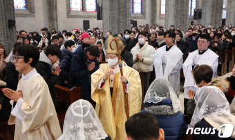 정순택 대주교, 성탄 낮미사 집전