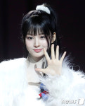 설윤, 천사 미소