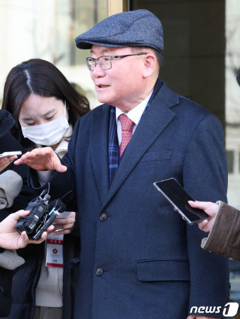 헌재, 안동완 검사 탄핵심판 시작‥헌정 사상 처음