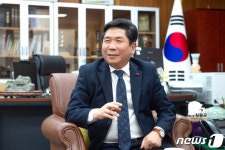 김창규 제천시장 역동적이고 새로운 제천 만들기에 최선[신년 인터뷰]