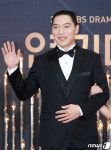 최영우, 부드러운 손 인사