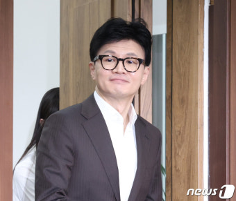 비대위 참석하는 한동훈 위원장
