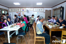 제천형 경로당 점심 제공 지원 전면 확대…341곳 지원
