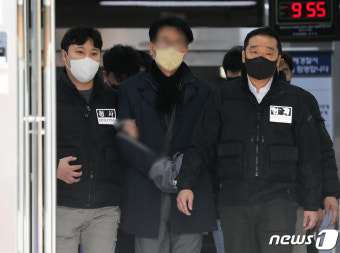 '이재명 급습' 피의자 검찰 송치