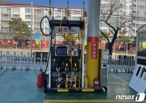 휘발유 주유기에서 경유가?…창원 한 주유소서 혼유사고, 차량 17대 피해