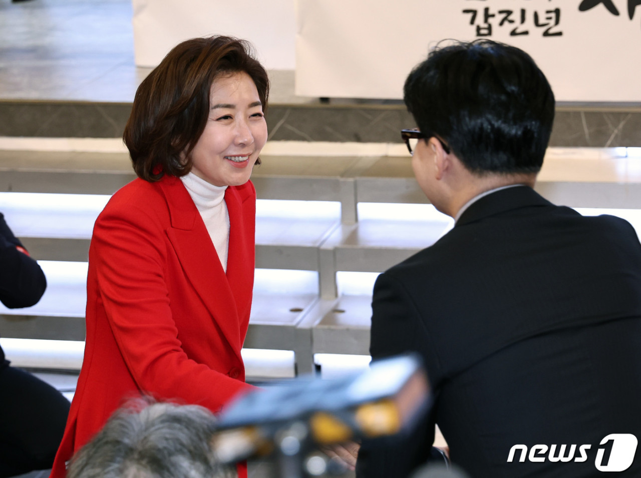 나경원 vs 한동훈 논란, 보수 세력 붕괴 우려